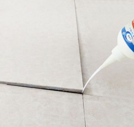 大庆市瓷砖空鼓维修公司分享卫生间瓷砖脱落的原因可能有以下几点